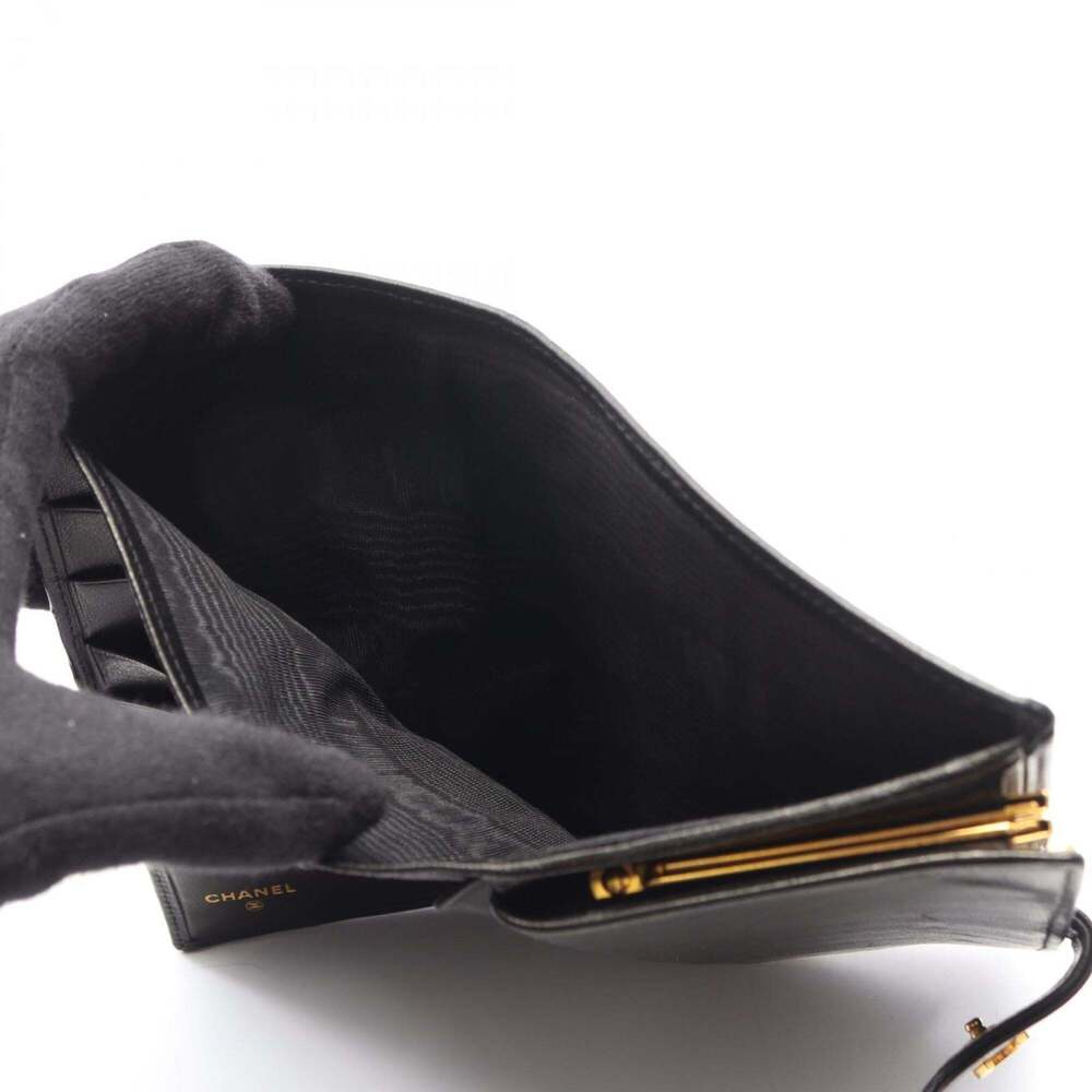 CHANEL Black Lambskin Leather Wallet - Picture 12 of 12
